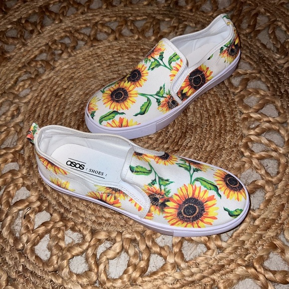 Sunflower print asos canvas slip ons - Picture 5 of 6